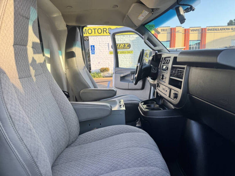 2018 Chevrolet Express 3500
