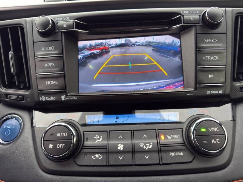 2017 Toyota RAV4 Hybrid SE