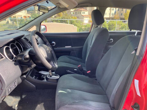 2012 Nissan Versa 1.8 S