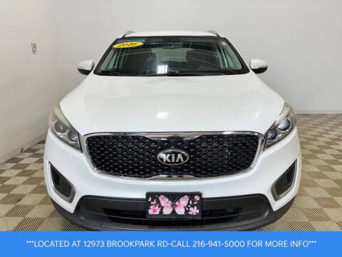 2016 Kia Sorento LX