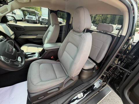 2022 GMC Canyon Elevation Standard