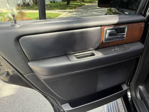 2017 Lincoln Navigator Select