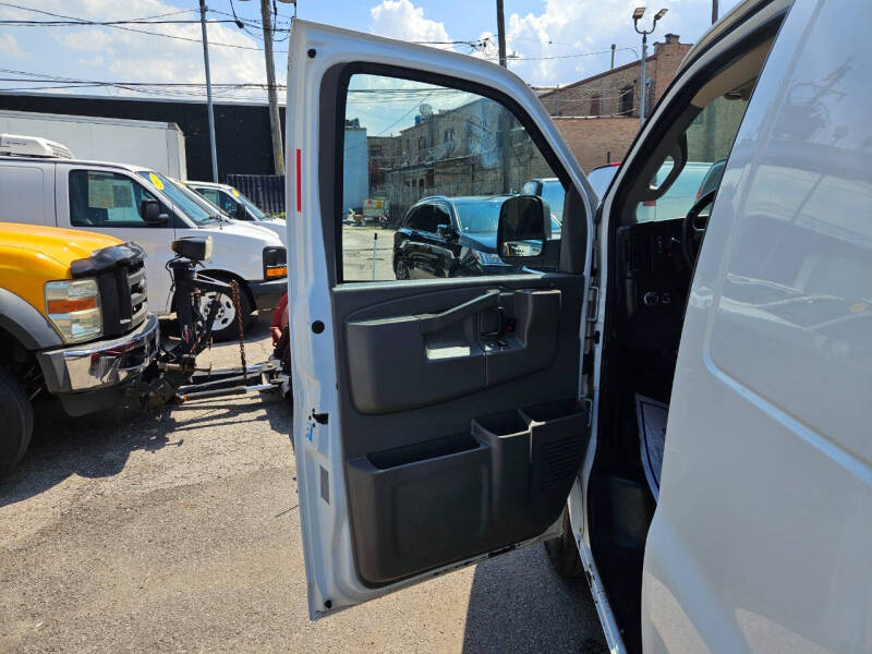 2017 Chevrolet Express 2500