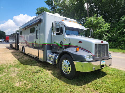 2005 Peterbilt 330