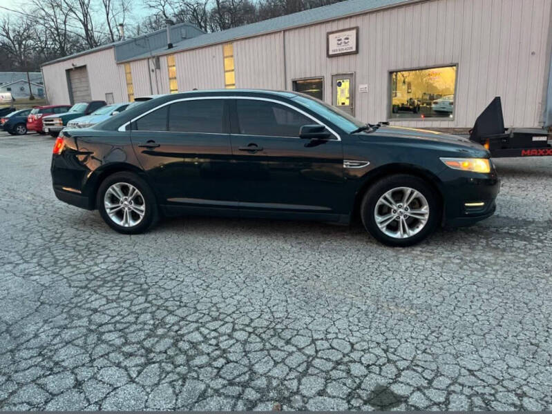 2014 Ford Taurus for sale at D&C Auto Sales LLC in Davenport IA