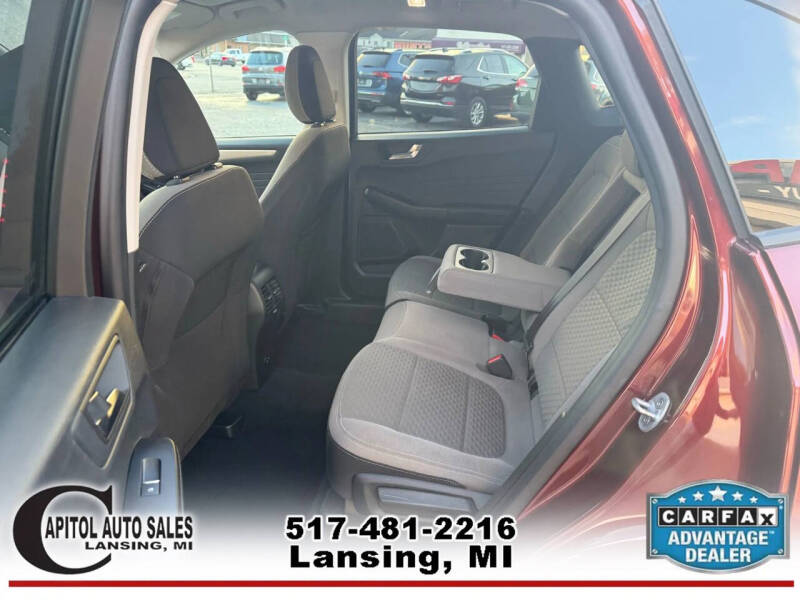 2021 Ford Escape Hybrid SE