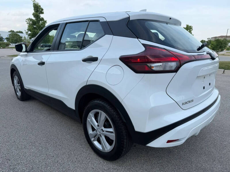 2023 Nissan Kicks S