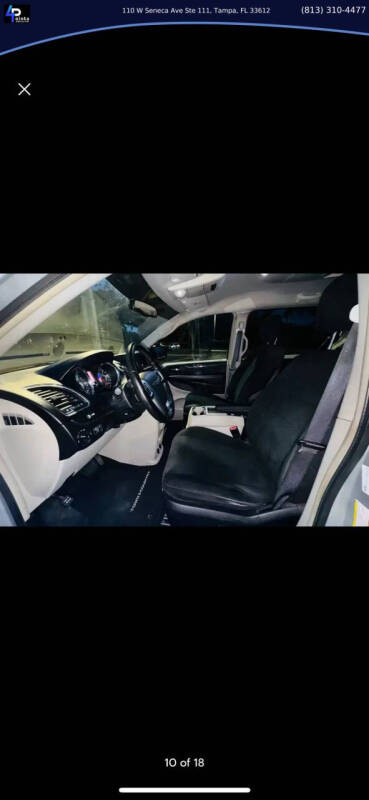 2012 Chrysler Town and Country Touring