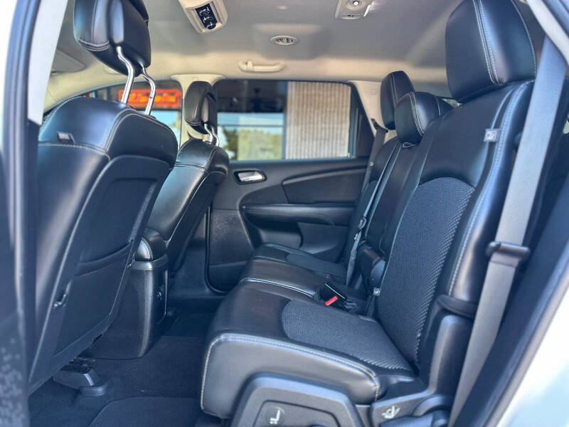 2016 Dodge Journey Crossroad