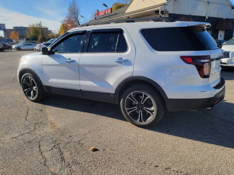 2014 Ford Explorer Sport