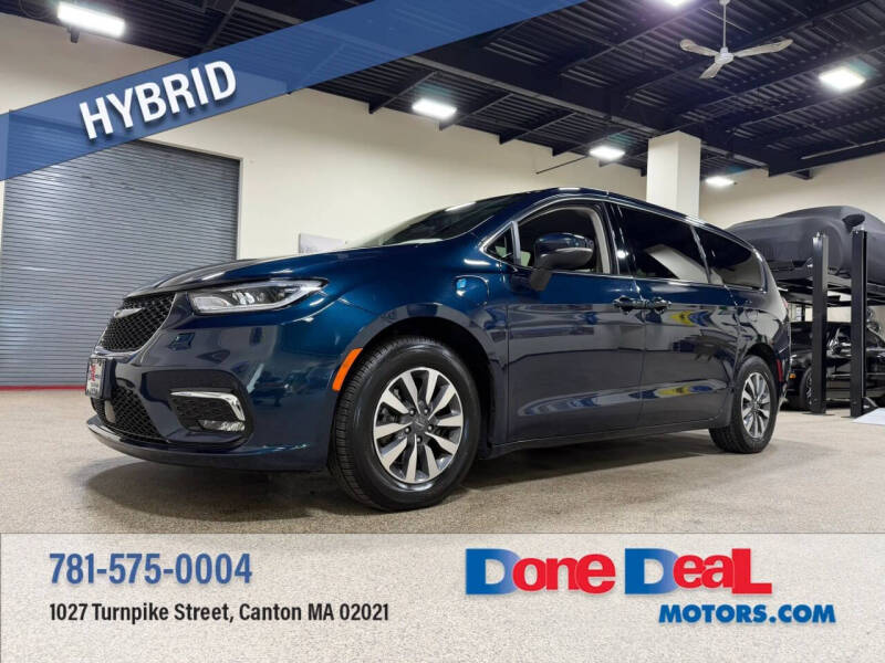 2023 Chrysler Pacifica Plug-In Hybrid Touring L