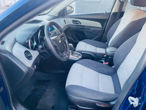 2013 Chevrolet Cruze LS Auto