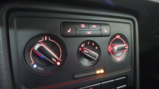 2013 Volkswagen Beetle Convertible