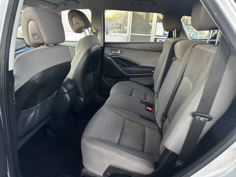 2016 Hyundai Santa Fe SE
