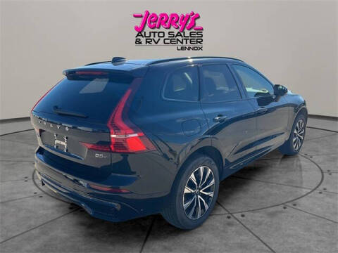 2025 Volvo XC60 B5 Plus Dark Theme