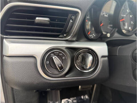 2017 Porsche 911 Carrera