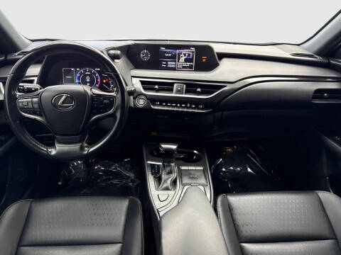 2021 Lexus UX 200