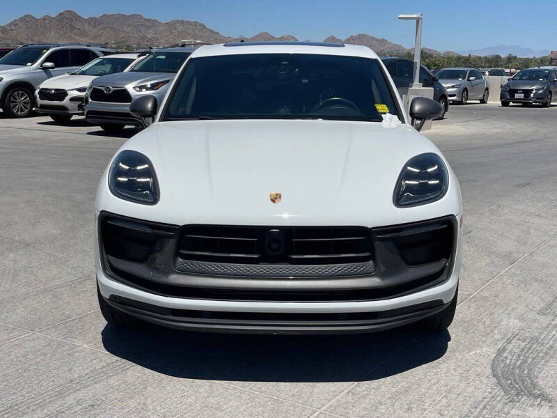 2023 Porsche Macan T