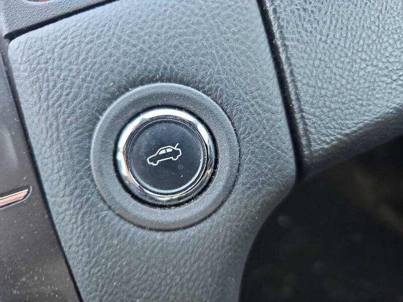 2013 Ford Taurus SEL