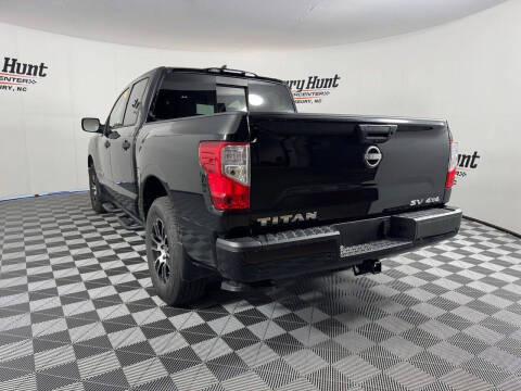 2024 Nissan Titan SV