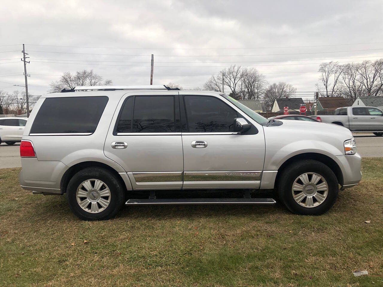 2014 Lincoln Navigator for sale at Kars R Us in Dearborn Heights, MI