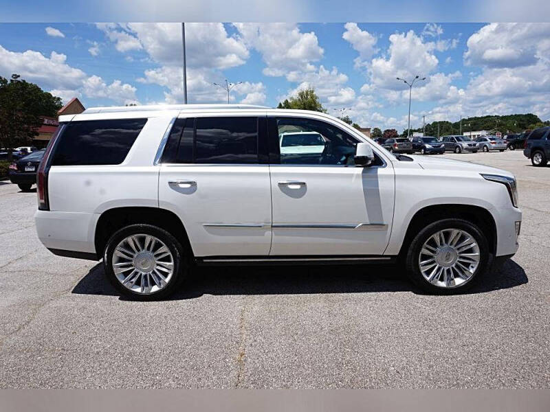 2019 Cadillac Escalade Platinum