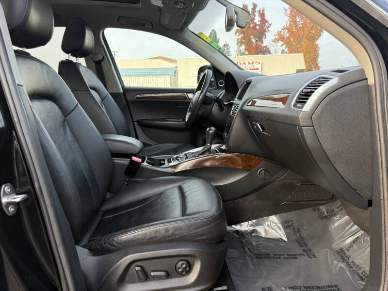 2012 Audi Q5 3.2 quattro Premium Plus