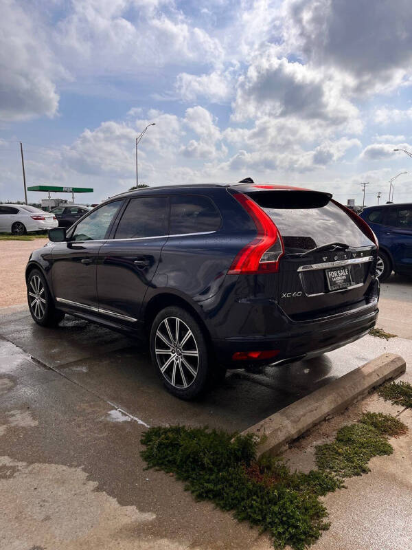 2016 Volvo XC60 T5 Drive-E Premier