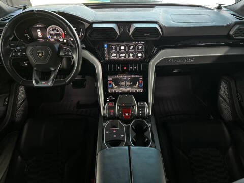 2020 Lamborghini Urus