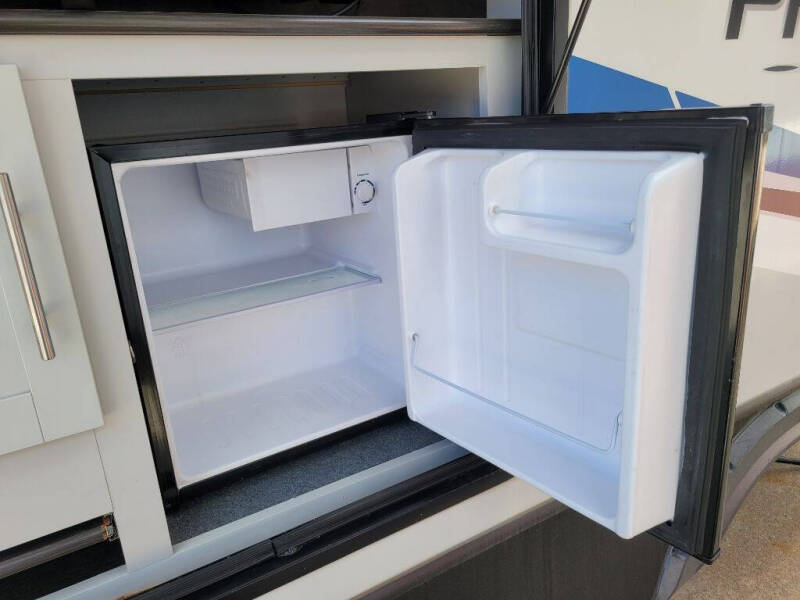 2021 Keystone RV Premier