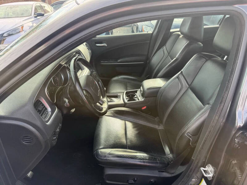 2019 Dodge Charger SXT