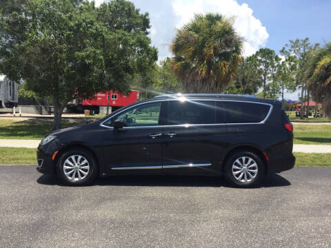 2018 Chrysler Pacifica for sale at Mason Enterprise Sales in Venice FL