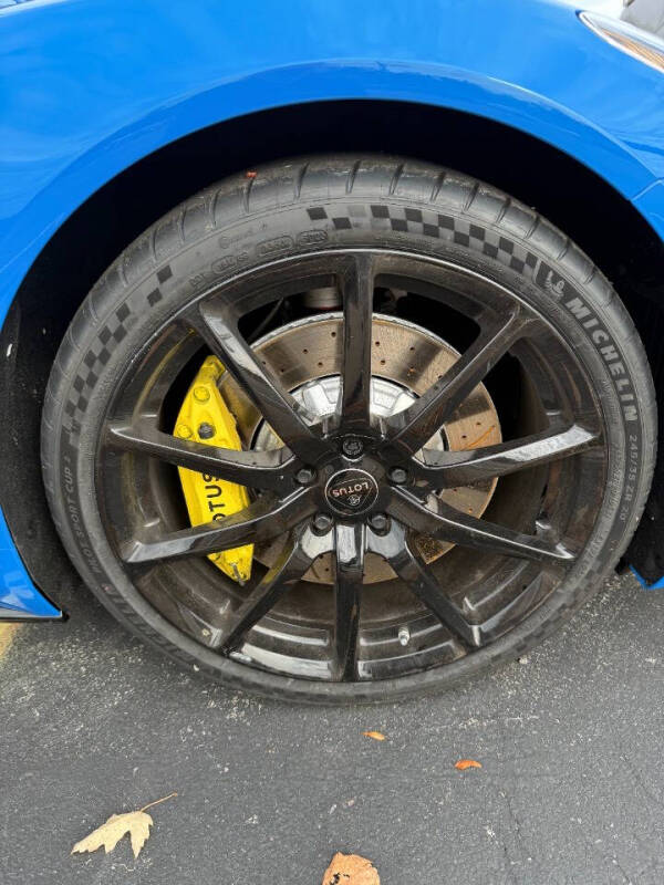 2025 Lotus Emira V6 Base