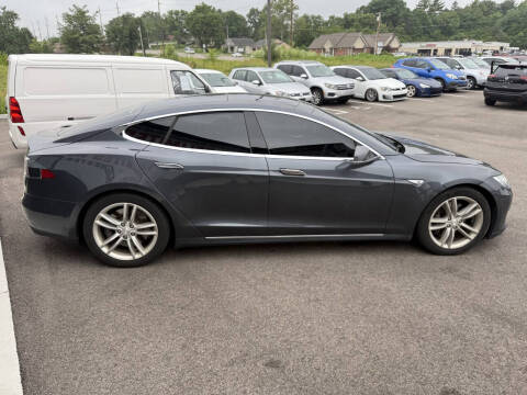 2015 Tesla Model S 70D