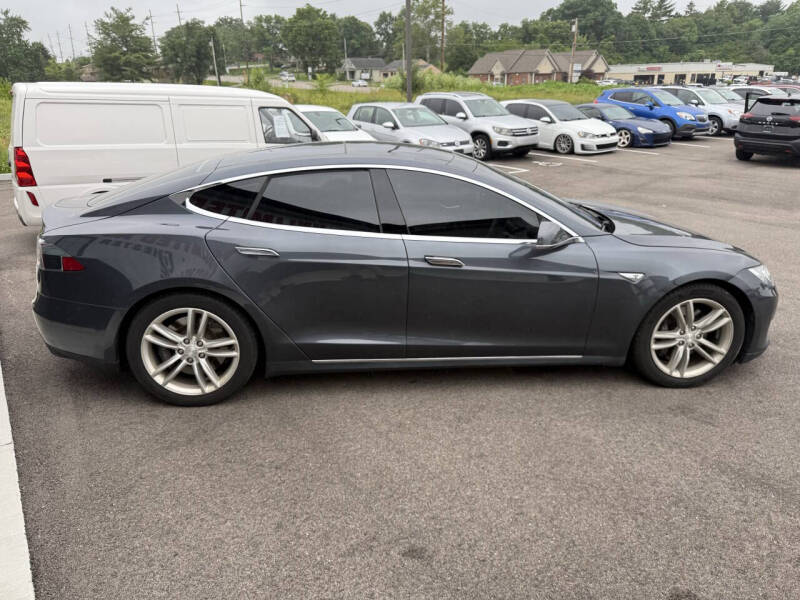 2015 Tesla Model S 70D