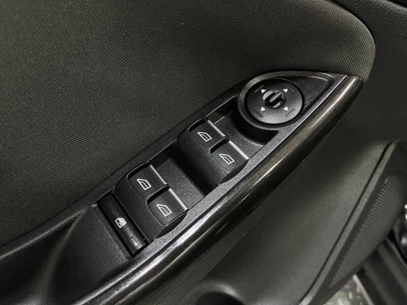 2017 Ford Focus Titanium