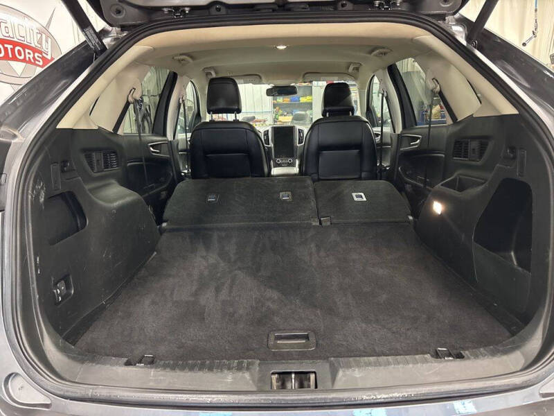 2022 Ford Edge SEL