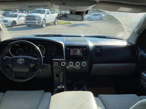 2018 Toyota Sequoia SR5