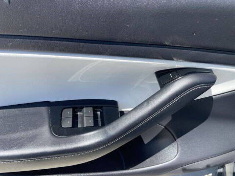 2019 Tesla Model 3 Mid Range