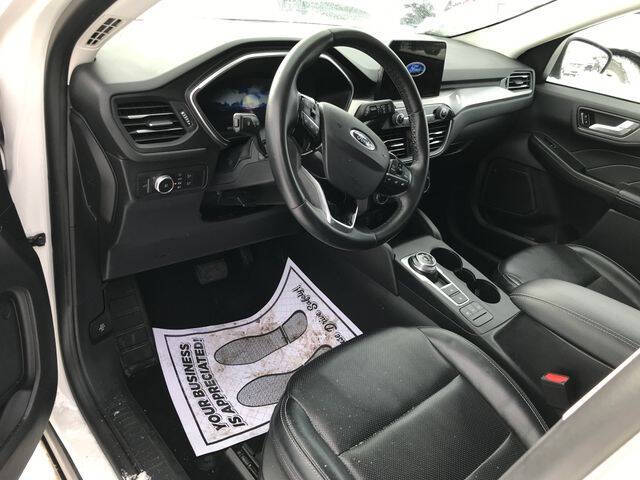 2022 Ford Escape Titanium