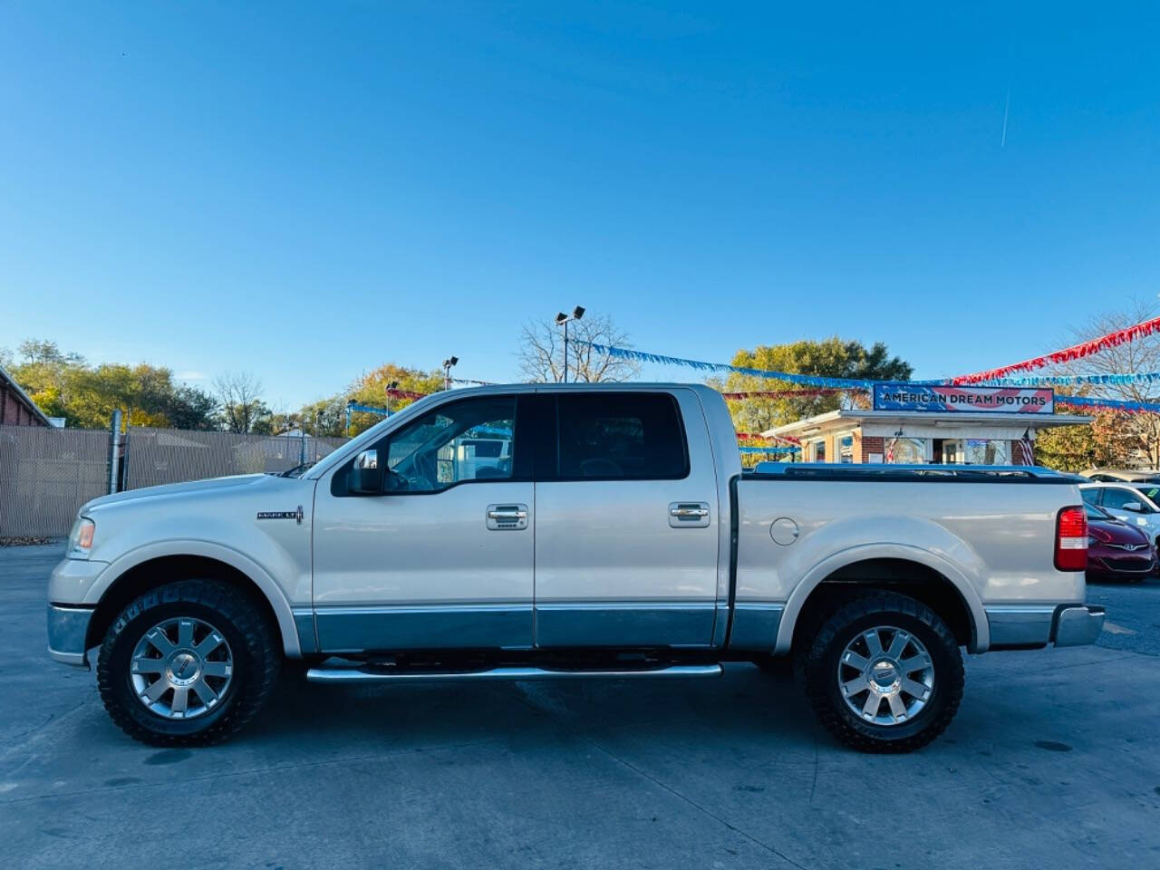 2006 Lincoln Mark LT for sale at American Dream Motors in Winchester, VA