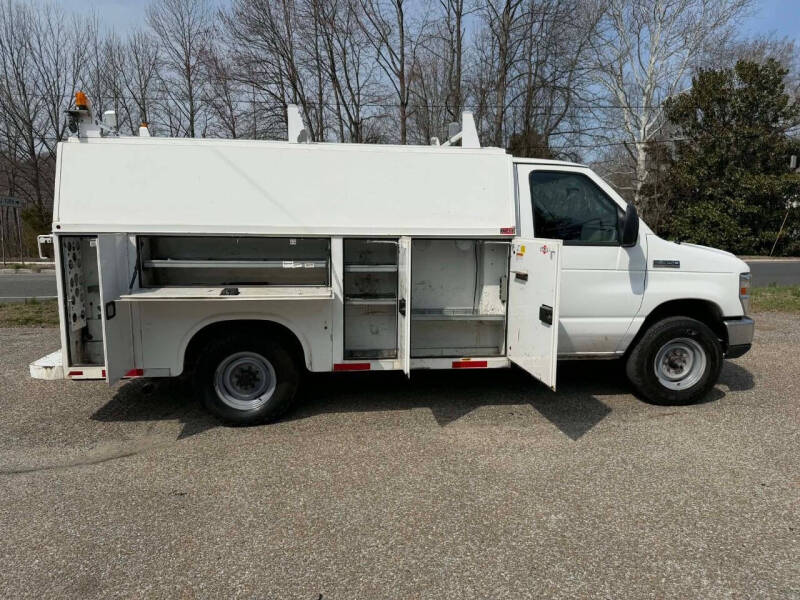 2015 Ford E-Series E-350 SD