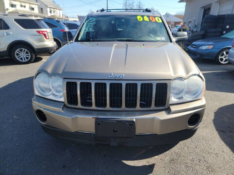 2005 Jeep Grand Cherokee for sale at Roy's Auto Sales in Harrisburg PA