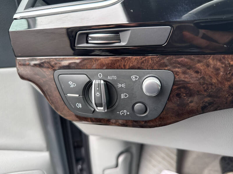 2019 Audi Q7 quattro Prestige 55 TFSI