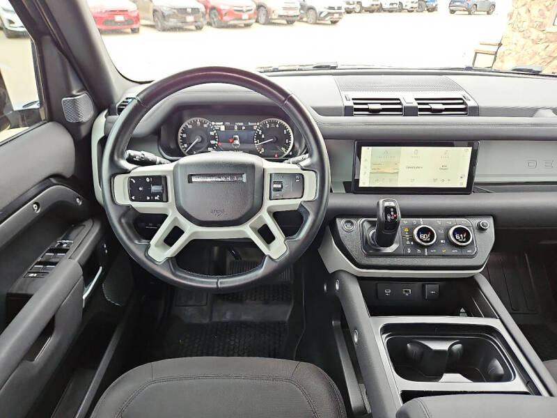 2023 Land Rover Defender 110 Standard