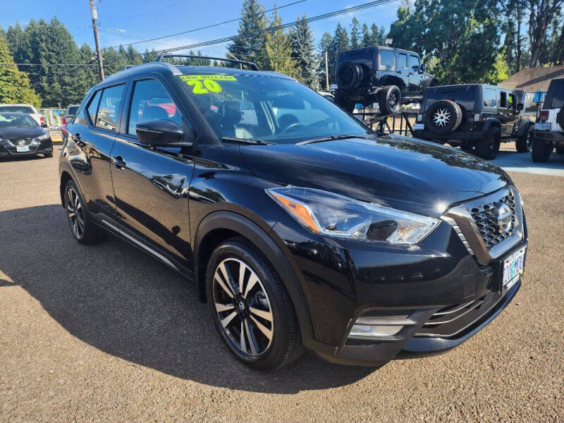 2020 Nissan Kicks SR