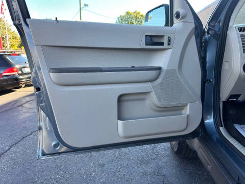 2011 Ford Escape XLS