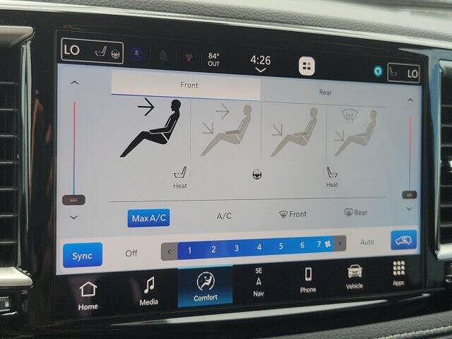2027 Chrysler Pacifica Select