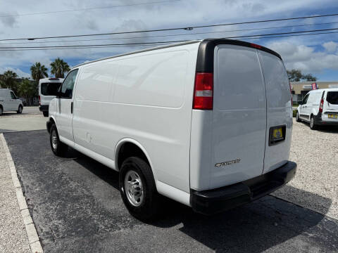 2021 Chevrolet Express 2500