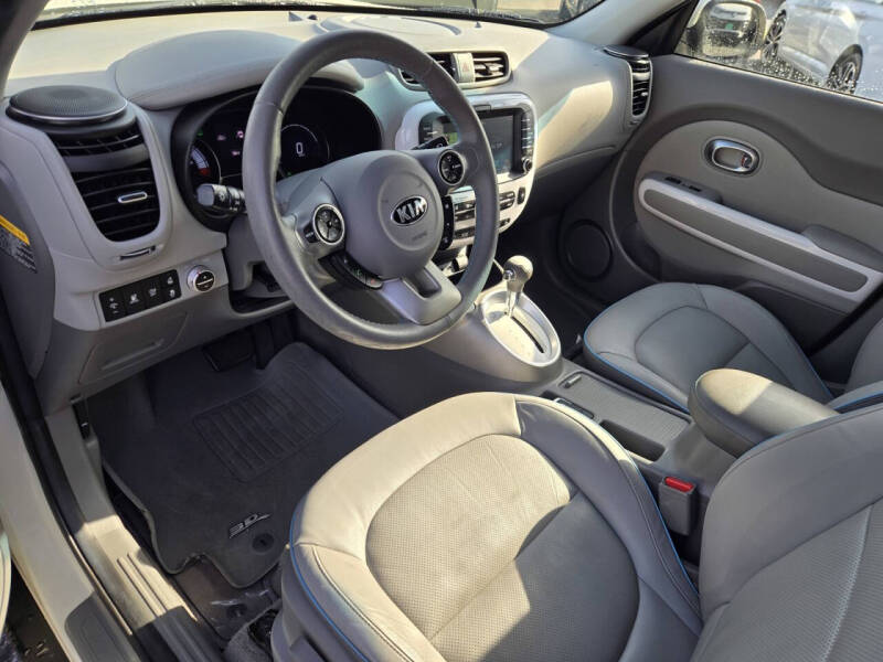 2017 Kia Soul EV +